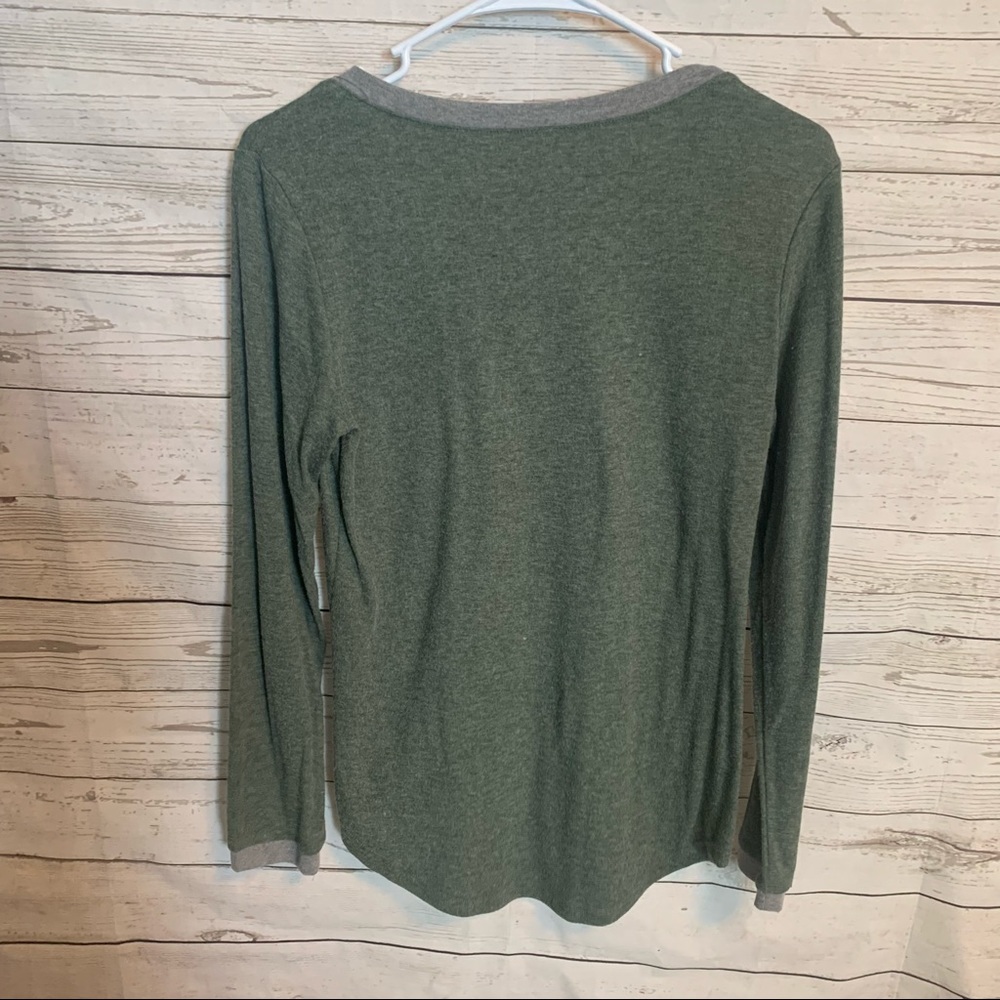 Green Long Sleeve Shirt - Picture 4 of 4